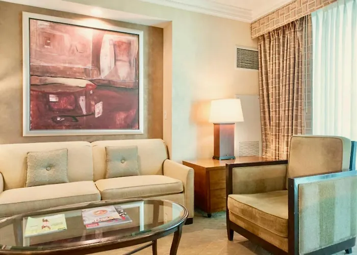 Strip View Balcony Suites - No Resort Fee !