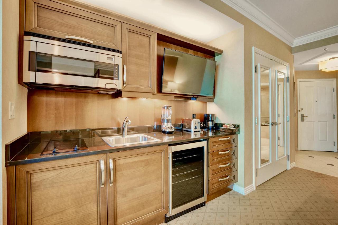 Strip View Balcony - No Fee ! Appartamento