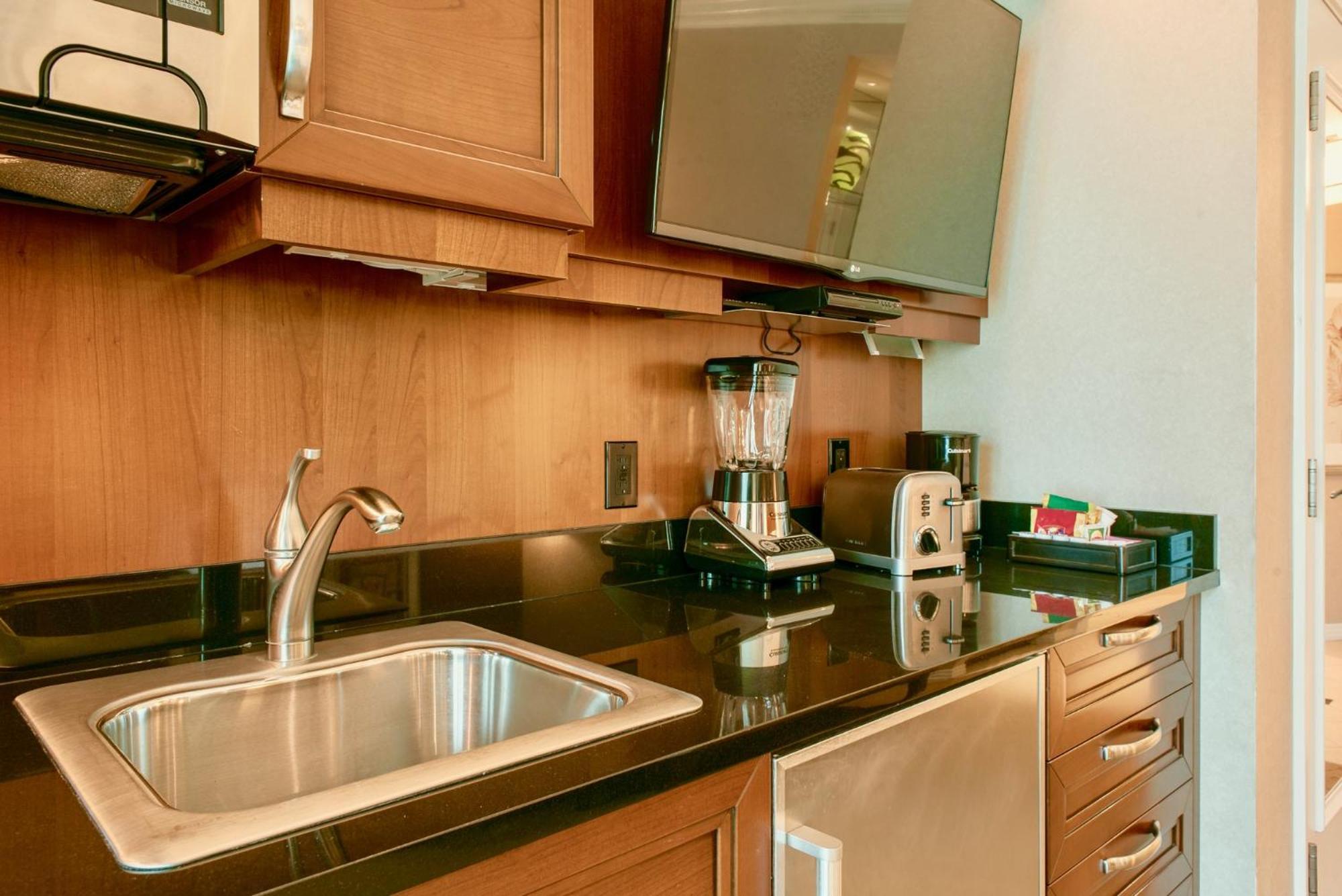 Apartment Strip View Balcony - No Fee ! Las Vegas